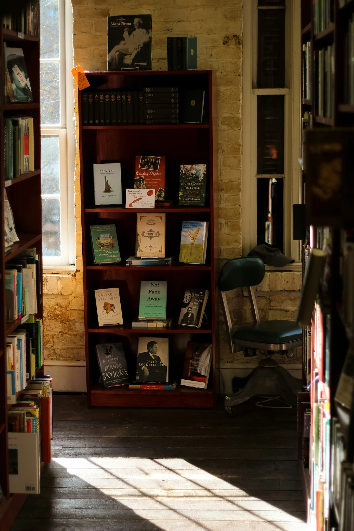 Libros y café en CafeyCo